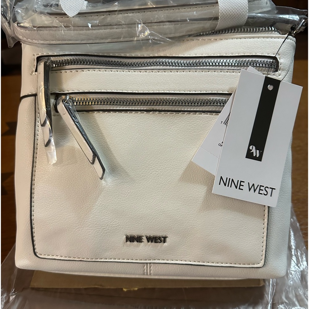 Nine West White Crossbody Purse with silver accents.  NWT!